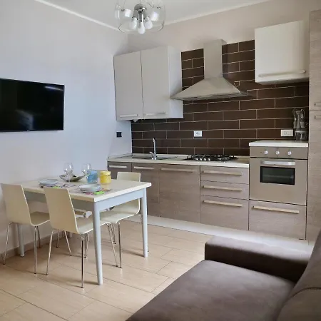 Appartamento Casa Salumiere ‐ Bicamere Con Posto Auto Vicinissimo Spiagga Costa Azzurra *