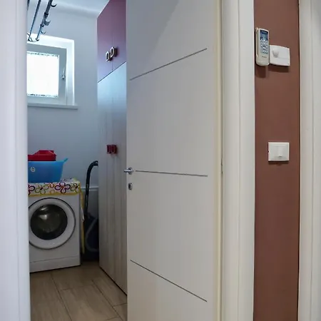 Casa Salumiere ‐ Bicamere Con Posto Auto Vicinissimo Spiagga Costa Azzurra Appartement