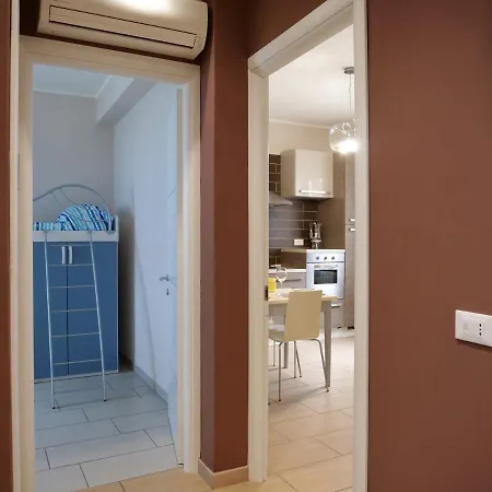 Casa Salumiere ‐ Bicamere Con Posto Auto Vicinissimo Spiagga Costa Azzurra Apartamento *