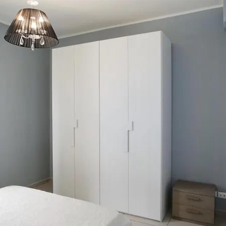 Casa Salumiere ‐ Bicamere Con Posto Auto Vicinissimo Spiagga Costa Azzurra Appartement Grado