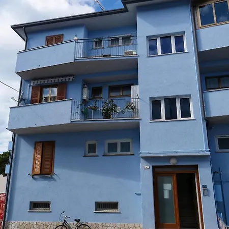 Casa Salumiere ‐ Bicamere Con Posto Auto Vicinissimo Spiagga Costa Azzurra Apartamento